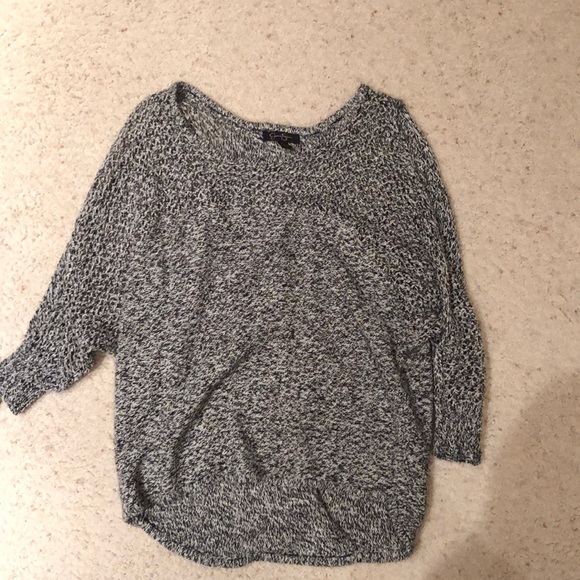 Sweater - Picture 1 of 2